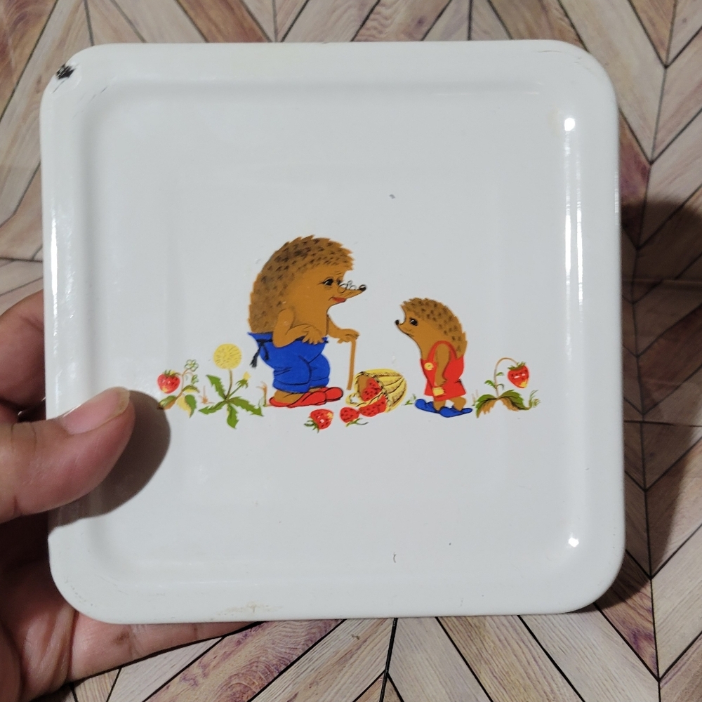 Vtg White Hedgehog Design Soviet Enameled Metal Covered Tray HTF